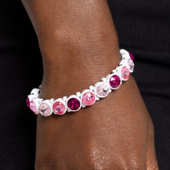 Jewelry - NWT Stretchy Pink & White Bracelet(Last One)